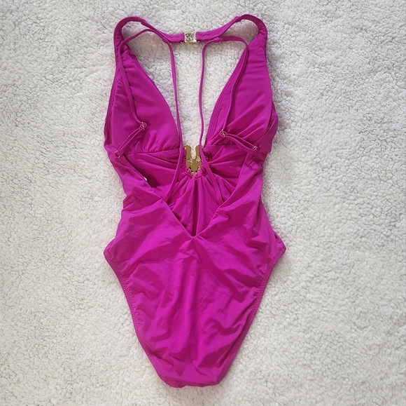 New!Trina Turk Bijuo Solids Plunge One Piece Swimsuit - Picture 8 of 13